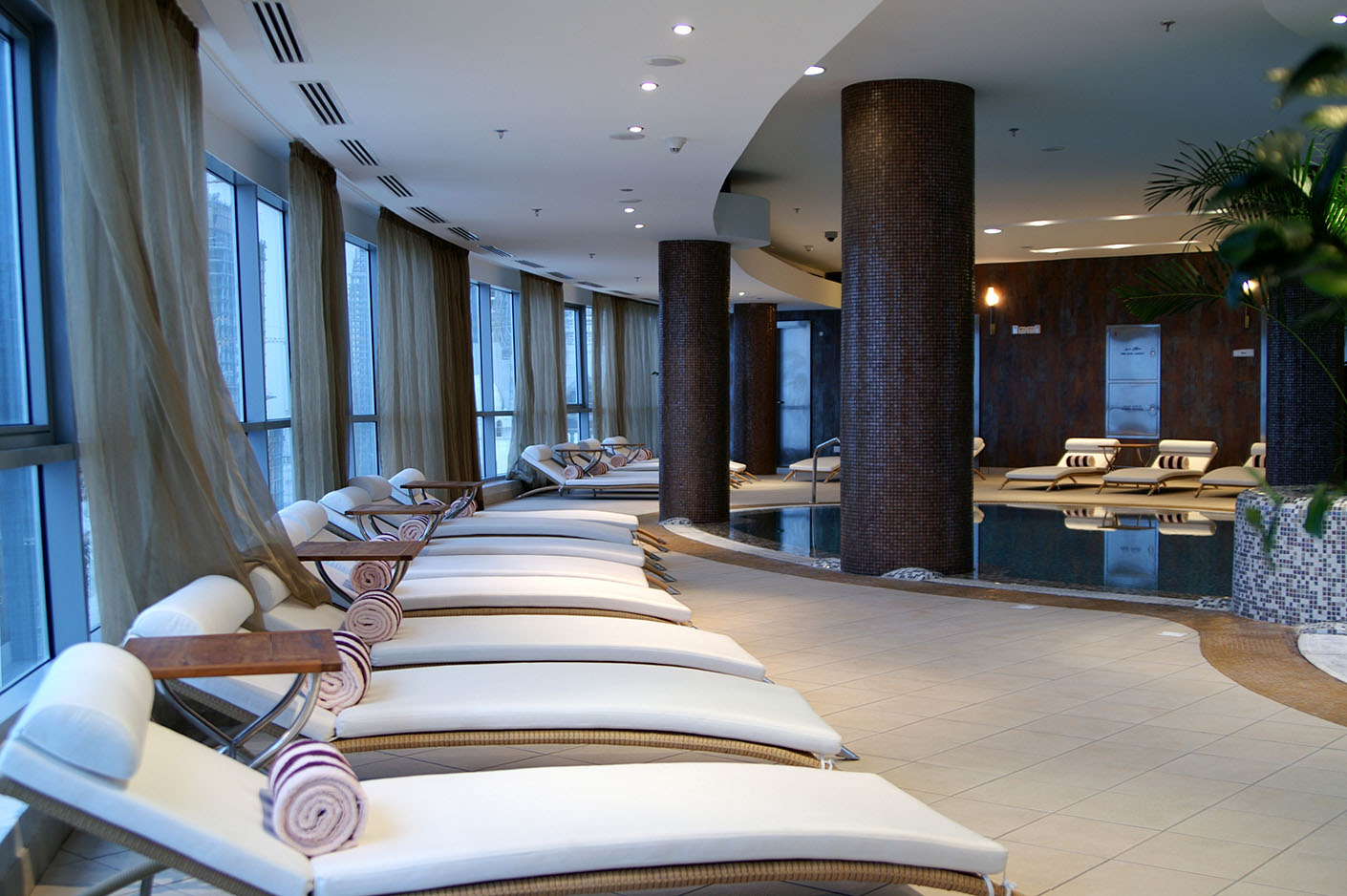 When to Visit an Aesthetic Center and Wellness Spa